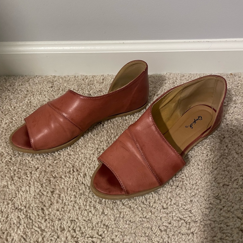 Qupid Coral Open Toe Flats